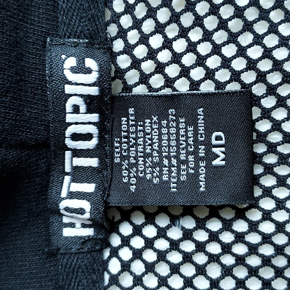 Hot Topic Goth Grunge Punk Emo Alt Streetwear Maximalist Casual Statement Top M - Picture 6 of 7